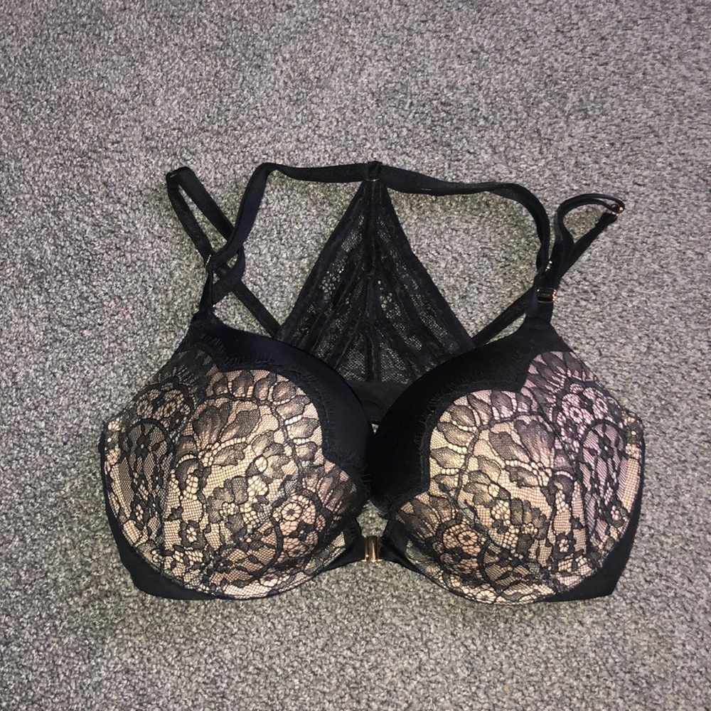Victoria’s Secret Very Sexy Bra 34D